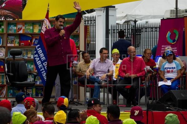 Maduro anuncia que demandará al Parlamento por “violar la Constitución“